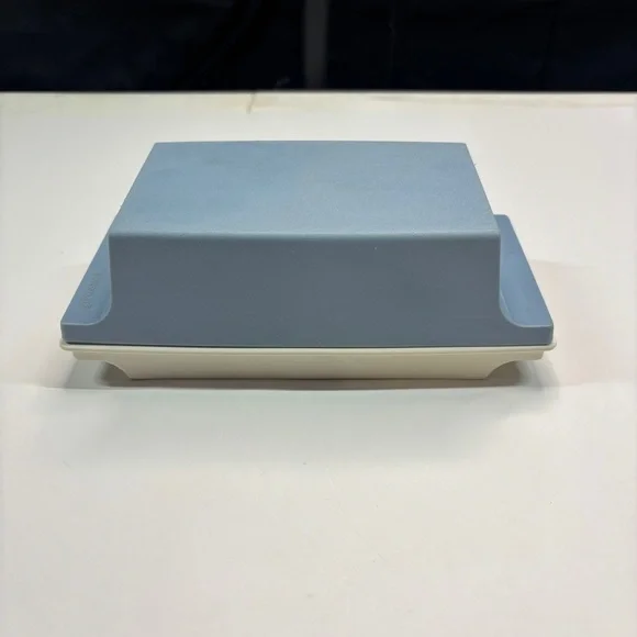 VINTAGE BLUE TUPPERWARE 2 STICK BUTTER DISH - Picture 2 of 7